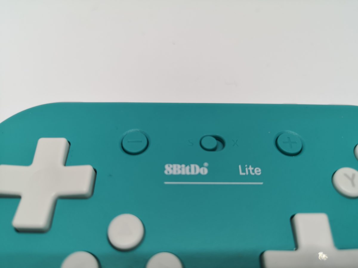 【Switch Liteにおすすめ】小型でかわいいスイッチコントローラー2選！｜電脳ライフ